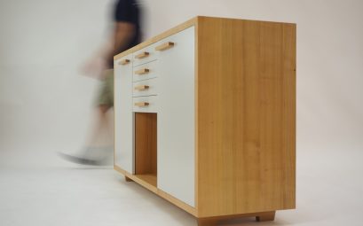 Meubles designer années 50 authentiques : guide anti-contrefaçon